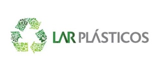 Logomarca de Lar Plásticos - Pallets, Caixas Plásticas, Conteiners e Lixeiras
